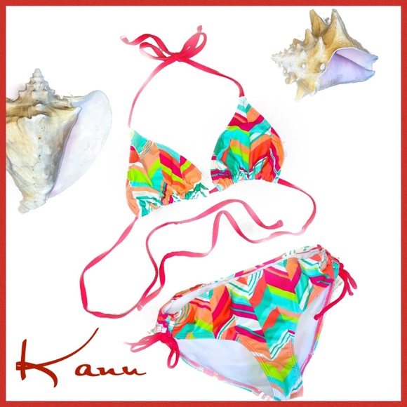 👙Kanu Surf Girl’s Chevron Multi Bikini Size 10👙 - Picture 1 of 5